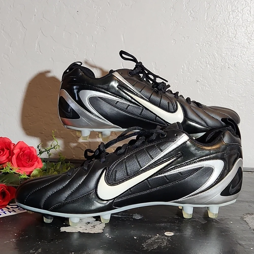 NIKE Suoer Speed Football Cleats 15 Nwot